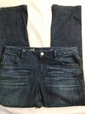Simply Vera Vera Wang Mid Rise Capri Jeans Size 6 31x27) Dark Wash Stretch Denim